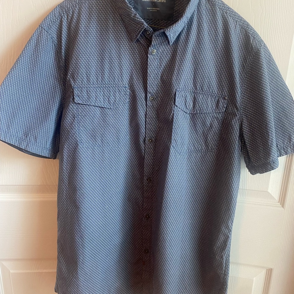 Men’s Large Calvin Klein Jeans shirt